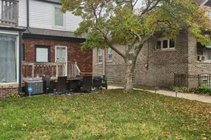 8034 S Clyde Ave, Chicago, IL 60617 - Photo 7