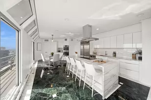 950 N Michigan Ave, Chicago, IL 60611 - Photo 19