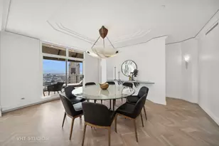 950 N Michigan Ave, Chicago, IL 60611 - Photo 17