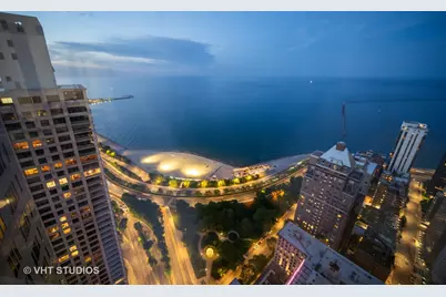 950 N Michigan Avenue #4904, Chicago, IL 60611 - Photo 3