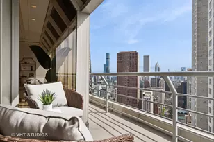 950 N Michigan Ave, Chicago, IL 60611 - Photo 7