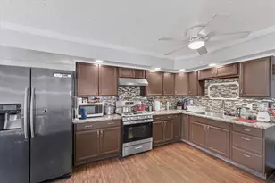 1226 Low St, Bloomington, IL 61701 - Photo 11