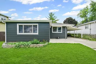 1226 Low St, Bloomington, IL 61701 - Photo 3