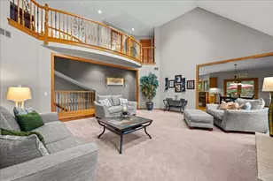 36 Oak Bluff Ct, Naperville, IL 60565 - Photo 11