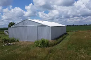 2371 N 3100 East Rd, Donovan, IL 60931 - Photo 9