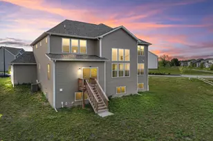 940 Treeline Dr, Algonquin, IL 60102 - Photo 43