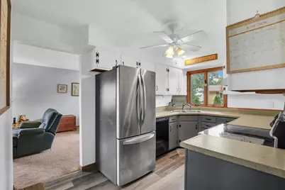 210 N Prospect Avenue, Savoy, IL 61874 - Photo 11