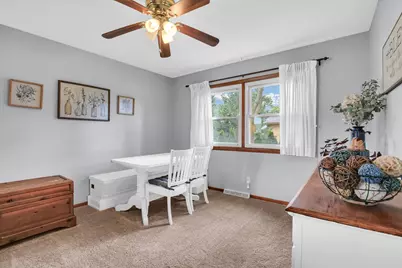 210 N Prospect Avenue, Savoy, IL 61874 - Photo 9