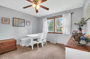210 N Prospect Ave, Savoy, IL 61874 - Photo 9