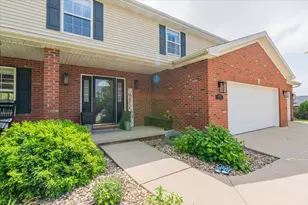 13561 Buck Rd, Bloomington, IL 61705 - Photo 5