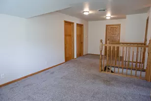 224 N Maple St, Gilman, IL 60938 - Photo 17