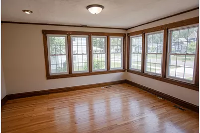 224 N Maple Street, Gilman, IL 60938 - Photo 3