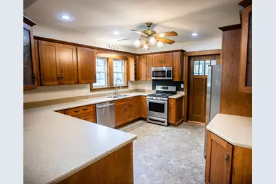 224 N Maple Street, Gilman, IL 60938 - Photo 9