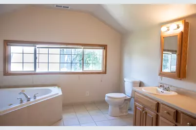 224 N Maple Street, Gilman, IL 60938 - Photo 19