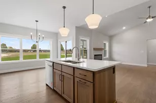 1 Forest Ct, Monticello, IL 61856 - Photo 9