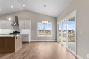 4 Forest Dr, Monticello, IL 61856 - Photo 11