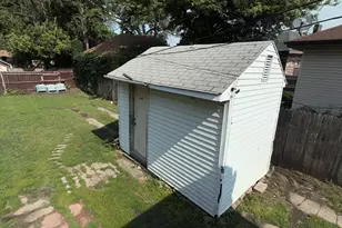 498 Harrison Ave, Calumet City, IL 60409 - Photo 11