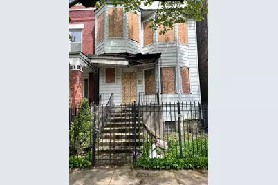 8035 S Houston Avenue, Chicago, IL 60617 - Photo 1