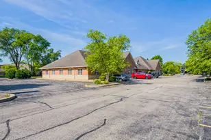 1425 Essington Rd, Joliet, IL 60435 - Photo 3