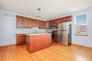 6220 S Kenwood Ave, Chicago, IL 60637 - Photo 3