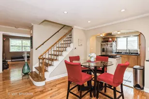 5037 Fargo Ave, Skokie, IL 60077 - Photo 7