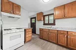 637/639 E Wilson St, Batavia, IL 60510 - Photo 5