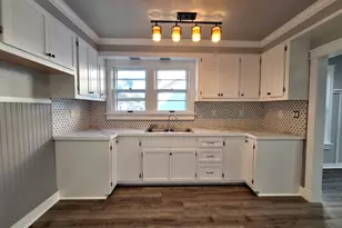 304 W Morrell St, Streator, IL 61364 - Photo 11