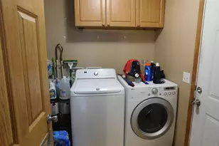 13 Hickory Ln, Sandwich, IL 60548 - Photo 17