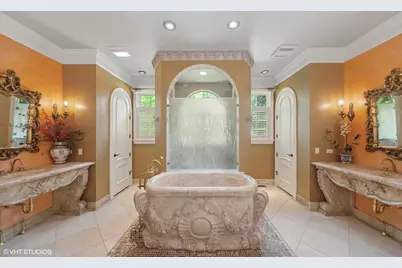 1031 Barrys Court, Lake Forest, IL 60045 - Photo 11