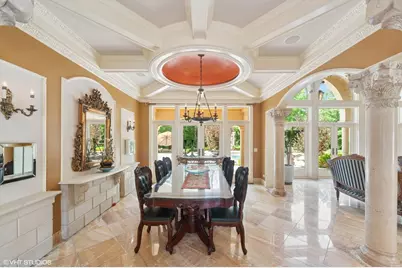 1031 Barrys Court, Lake Forest, IL 60045 - Photo 9