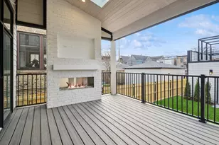 3233 Central St, Evanston, IL 60201 - Photo 9