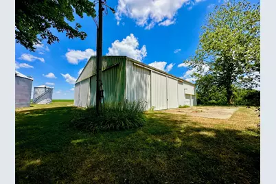 1184 Il Route 10, Monticello, IL 61856 - Photo 15