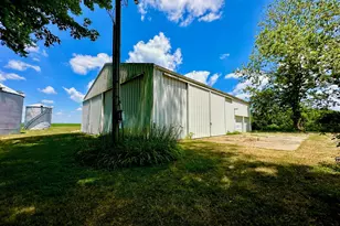 1184 Il Route 10, Monticello, IL 61856 - Photo 15