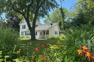 1184 Il Route 10, Monticello, IL 61856 - Photo 3