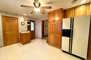 1184 Il Route 10, Monticello, IL 61856 - Photo 31