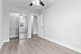 1521 W Sherwin Ave, Chicago, IL 60626 - Photo 7