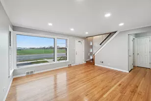 749 E 154th St, South Holland, IL 60473 - Photo 5