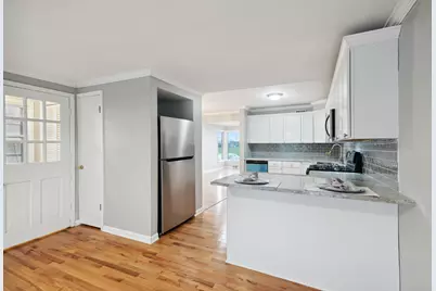 749 E 154th Street, South Holland, IL 60473 - Photo 9