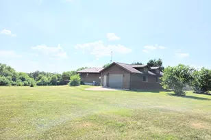 1928 Hidden Valley Dr, Lanark, IL 61046 - Photo 15