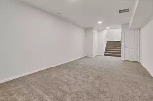 3136 W 83rd Ln, Merrillville, IN 46410 - Photo 9