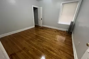 2049 E 68th St, Chicago, IL 60649 - Photo 3