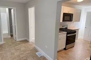 1023 N Elmwood Ave, Waukegan, IL 60085 - Photo 17