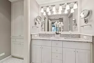 132 E Delaware Pl, Chicago, IL 60611 - Photo 25