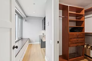 132 E Delaware Pl, Chicago, IL 60611 - Photo 27