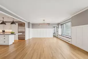 132 E Delaware Pl, Chicago, IL 60611 - Photo 13