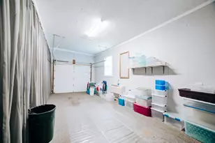 100 E Lyle St, Milford, IL 60953 - Photo 37