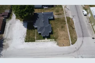 100 E Lyle Street, Milford, IL 60953 - Photo 7