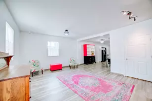 100 E Lyle St, Milford, IL 60953 - Photo 9