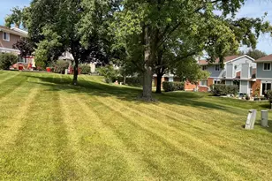 1129 Rhodes Ct, Wheaton, IL 60189 - Photo 17