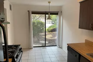 1129 Rhodes Ct, Wheaton, IL 60189 - Photo 5